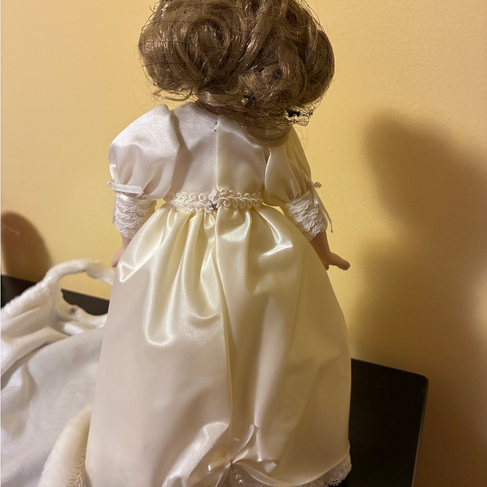 Danbury Mint Storybook Collection Snow Queen Porcelain Doll in Cream Satin Dress - Picture 7 of 9